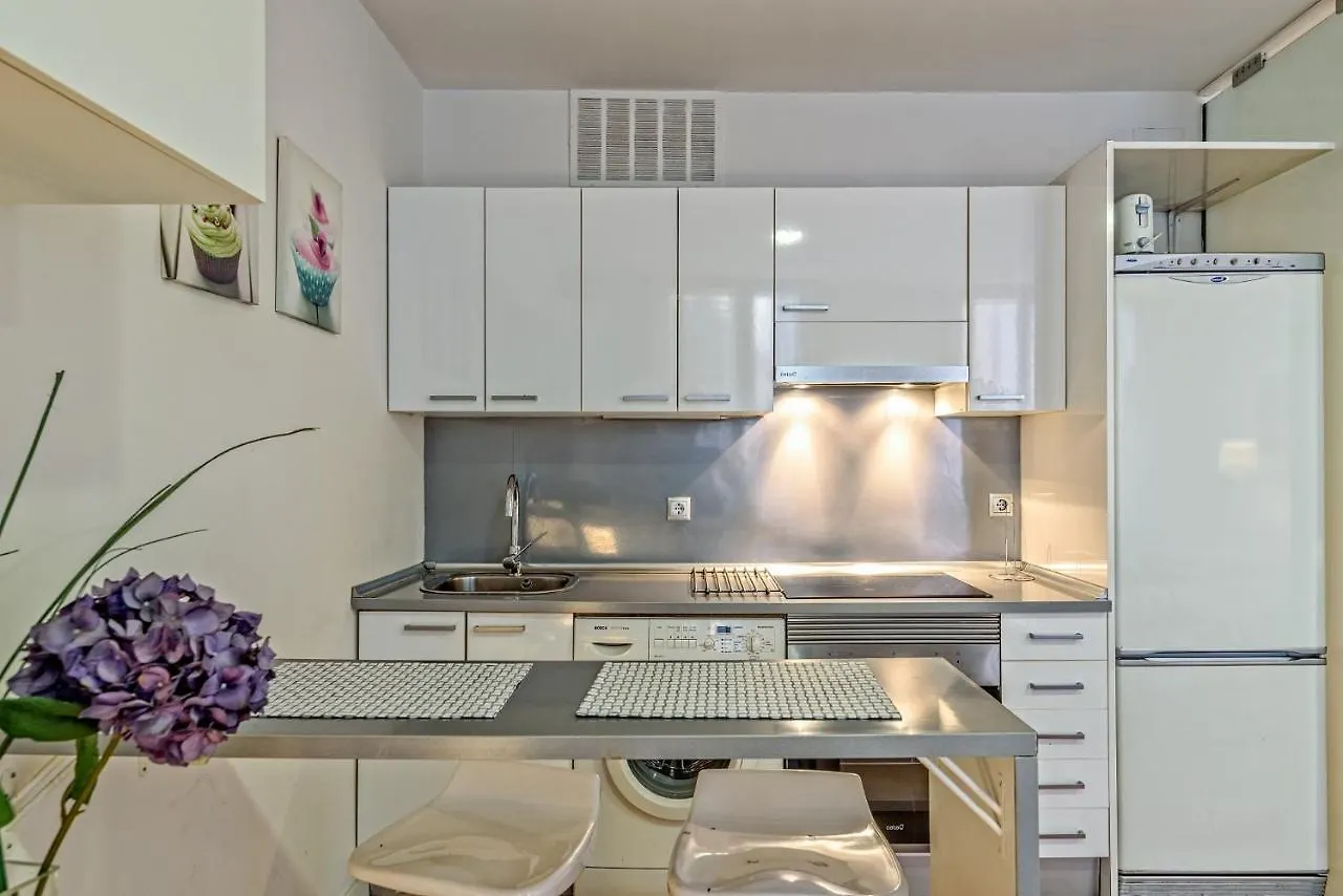 Loft En Badalona Centro Apartment