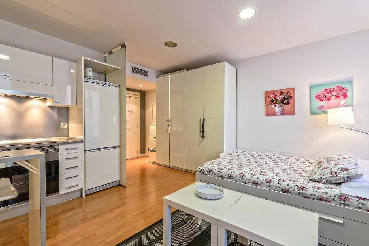 Loft En Badalona Centro Apartment